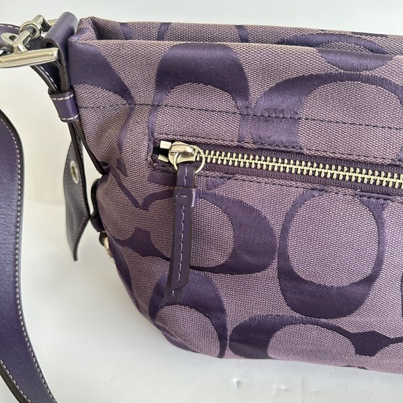 Coach Signature East West Duffle Purple‎ Leather Trim Handbag F15068 2010 READ - Picture 7 of 16